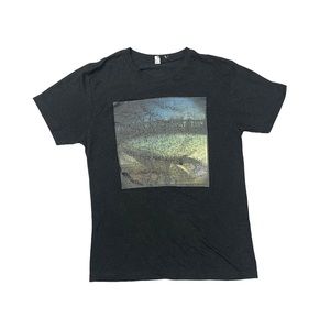 men’s graphic tee